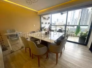 Apartamento en Venta en Bella Vista PH Balboa Bay VIK 26-930