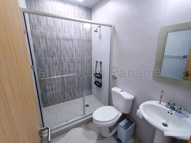 Casa en Alquiler Brisas del Golf Victoria 27SPCG552