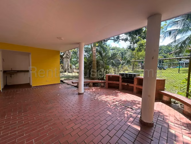 Alquiler Apartamento Clayton - YD