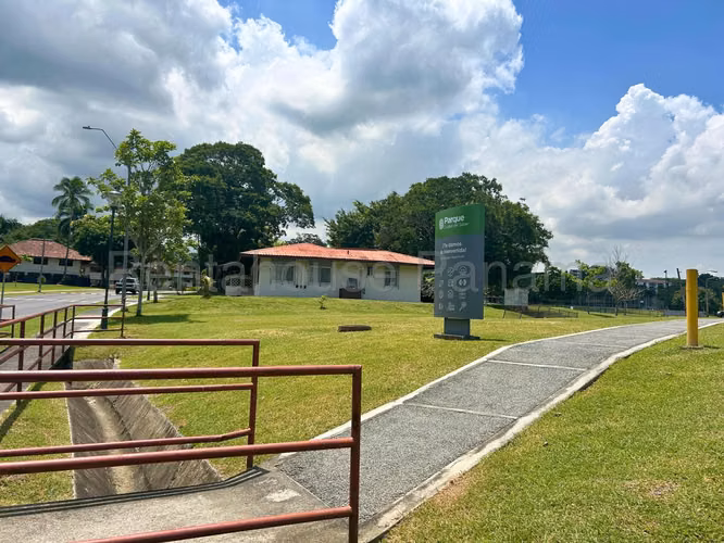 Alquiler Apartamento Clayton - YD
