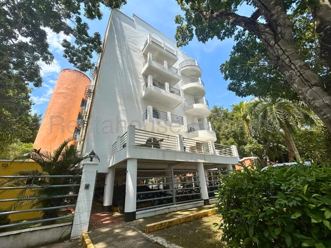 Alquiler Apartamento Clayton - YD