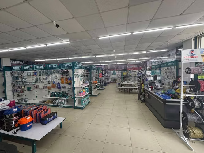 Local Comercial en Venta en San Carlos. PLAZA CENTRAL. Las Uvas