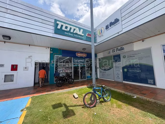 Local Comercial en Venta en San Carlos. PLAZA CENTRAL. Las Uvas