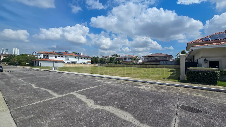 Terreno en venta PH Villas del Mar Costa del Este