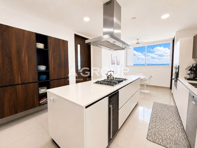 Solana - Santa Maria - Se Vende Apartamento