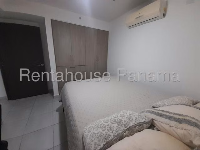 Venta de Apartamento en Carrasquilla 26LBR4842