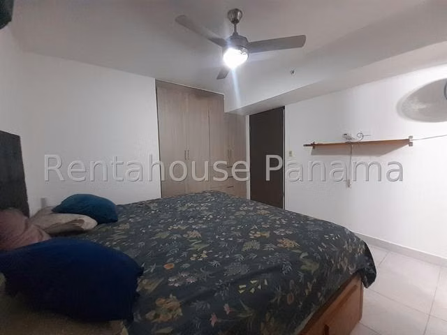 Venta de Apartamento en Carrasquilla 26LBR4842