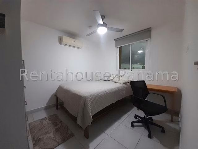 Venta de Apartamento en Carrasquilla 26LBR4842