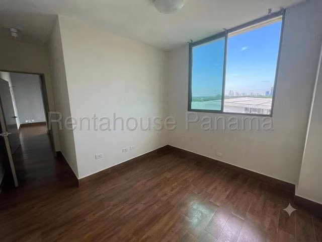 Venta de Apartamento en Costa Sur 27LBR300