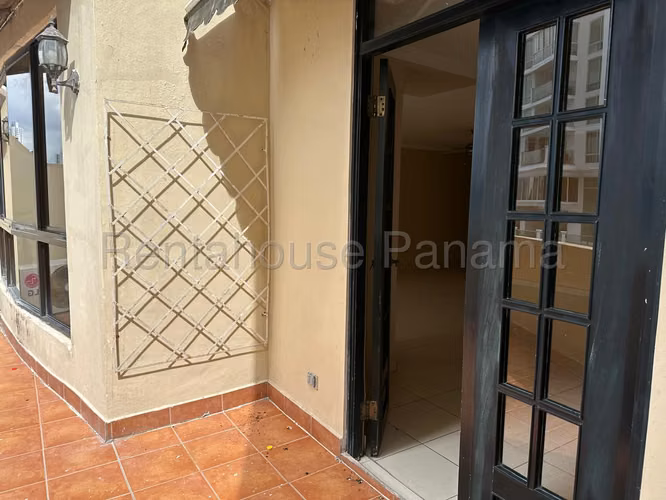 Venta de Apartamento en Punta Pacifica Ph Courtyard View CCO