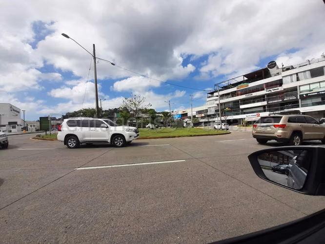 Alquiler de Local en Condado del Rey Boulevard Plaza CCO