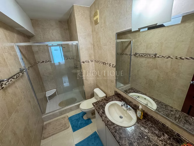 Alquiler o Venta de Apartamento en Av Balboa PH Grand Bay