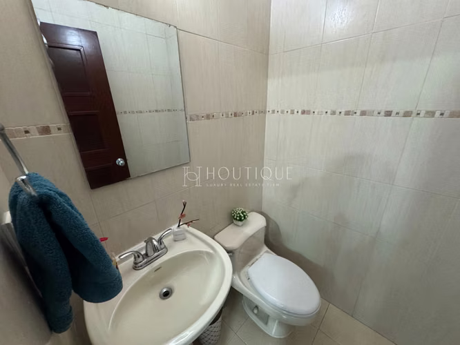 Alquiler o Venta de Apartamento en Av Balboa PH Grand Bay