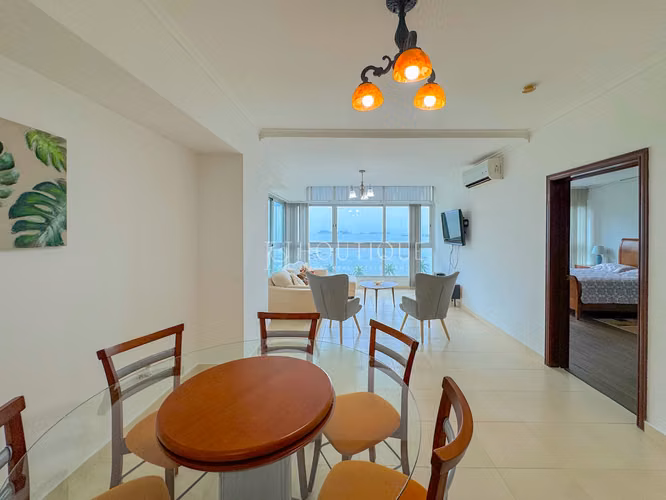 Alquiler o Venta de Apartamento en Av Balboa PH Grand Bay