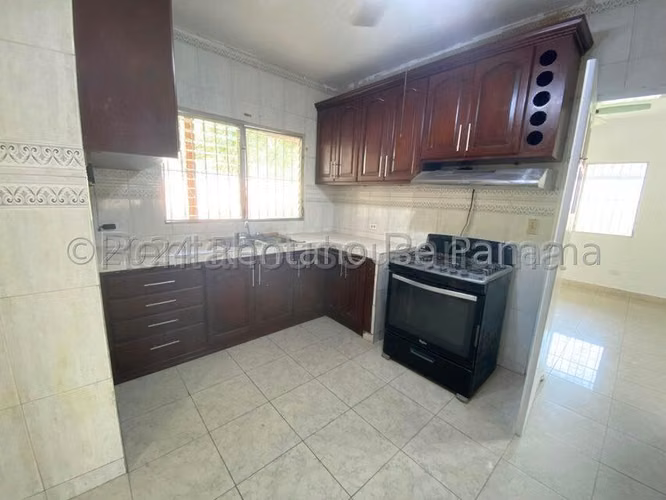 Alquiler de Casa en Altos de Panama KC