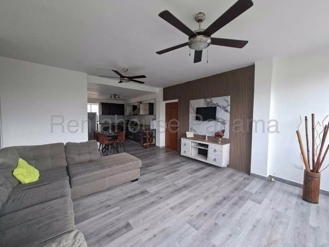 Venta de Apartamento en El Cangrejo Ph Acuario KF