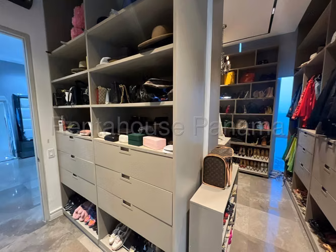 RR VENTA DE APARTAMENTO EN PUNTA PACIFICA PH BLUE BAHIA