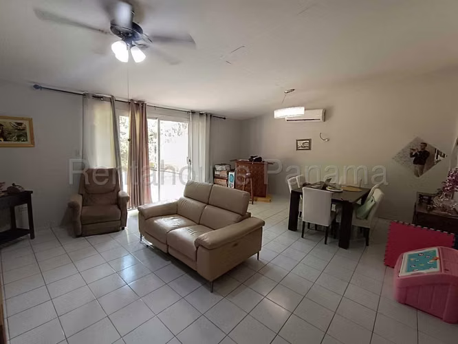 RR HOUSE FOR SALE IN CHANIS CASABLANCA