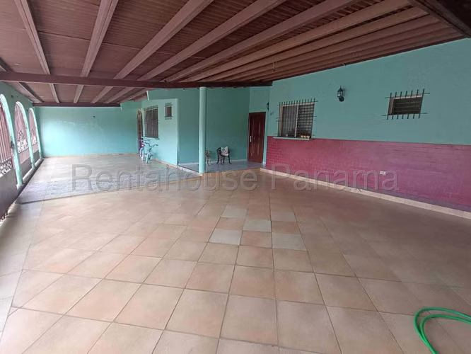 RR VENTA DE CASA EN CHANIS CASABLANCA