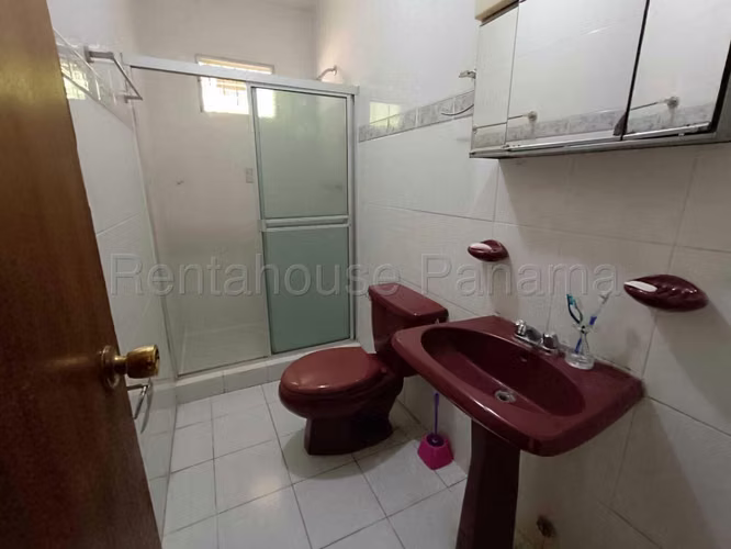 RR VENTA DE CASA EN CHANIS CASABLANCA