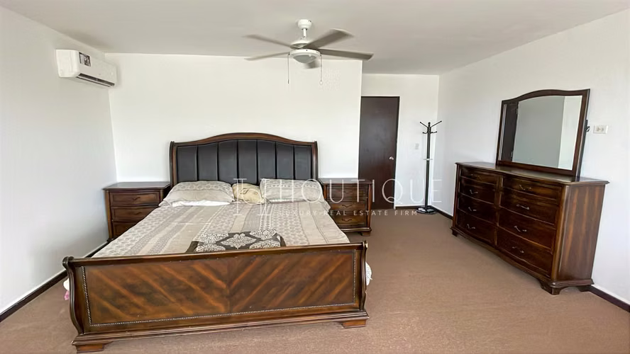 Venta de Casa en El Bosque - PH DORAL (Remodelada)