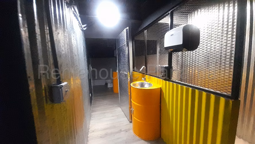 Alquiler de Local en San Francisco SANTA ELENA STRIP MA Solo Cliente Directo MC