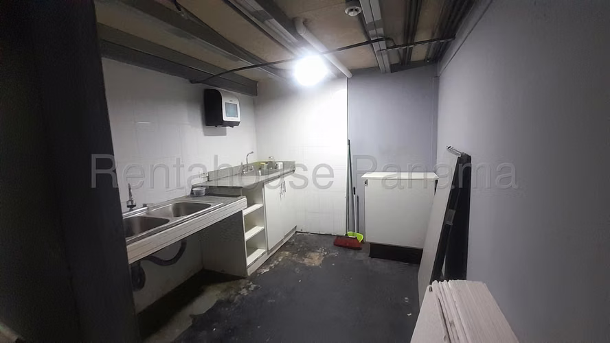 Alquiler de Local en San Francisco SANTA ELENA STRIP MA Solo Cliente Directo MC