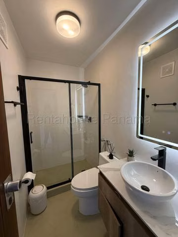 Alquiler de Apartamento en Costa del Este J211GRR