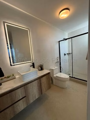 Alquiler de Apartamento en Costa del Este J211GRR
