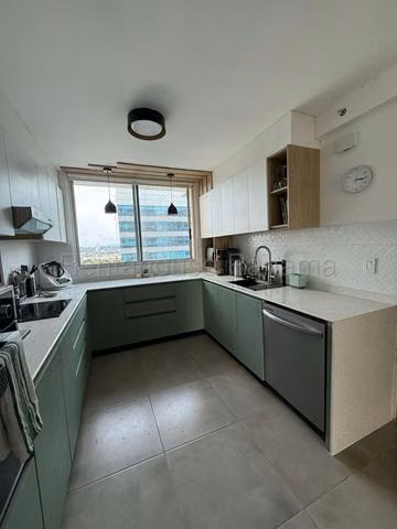 Alquiler de Apartamento en Costa del Este J211GRR
