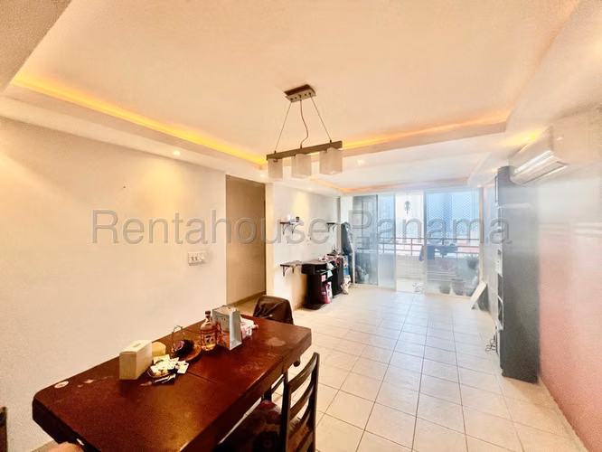 Apartamento en Alquiler en Via España RJ