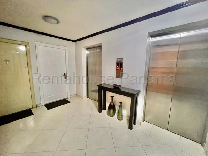 Apartamento en Alquiler en Via España RJ