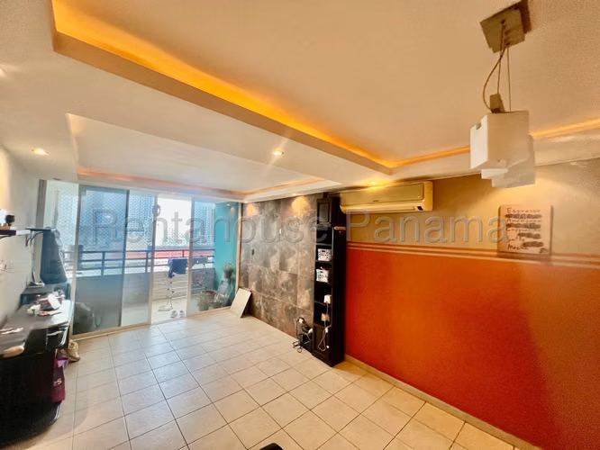 Apartamento en Alquiler en Via España RJ