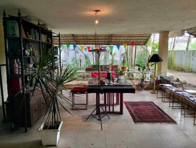 Venta de Amplia Casa en Los Ángeles (1,054 m²) - 27GP532