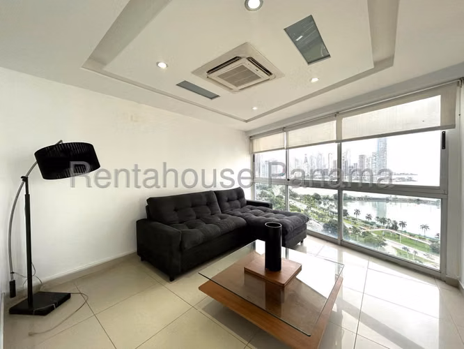 Alquiler de apartamento en Ph Marina Terrace 27MVCH559