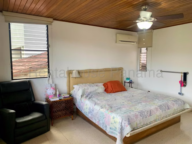 Venta de Casa en La Alameda Casa en la Alameda ANL