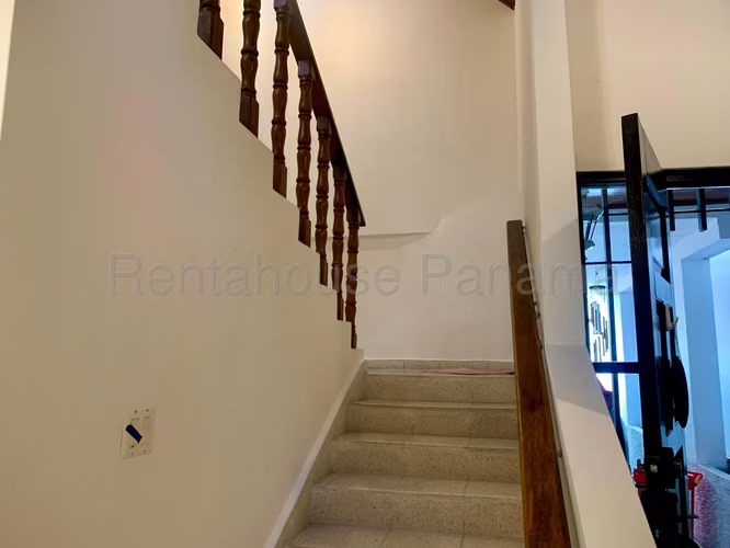 Venta de Casa en La Alameda Casa en la Alameda ANL