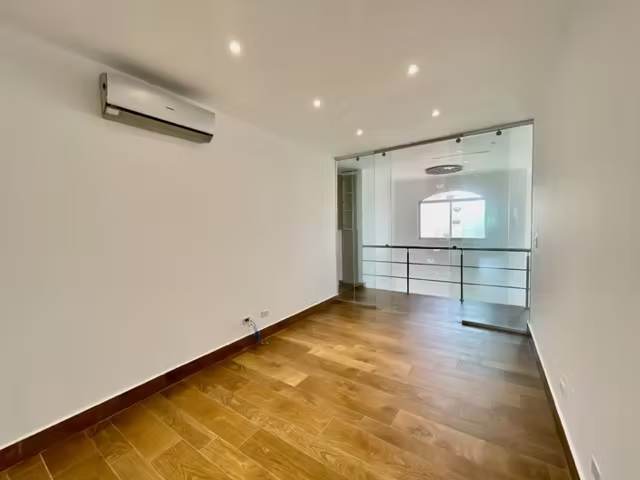 Casa en Alquiler en Palmeras de Costa del Este Linea Blanca LH