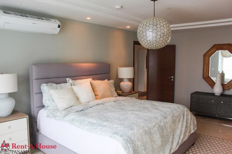 Venta de Apartamento en Costa del Este, PH Park Lane (Solo Cliente Directo)