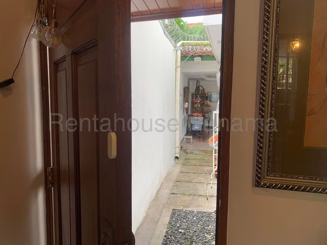 Venta de Casa en La Alameda, Casa en la Alameda (Solo Cliente Directo)