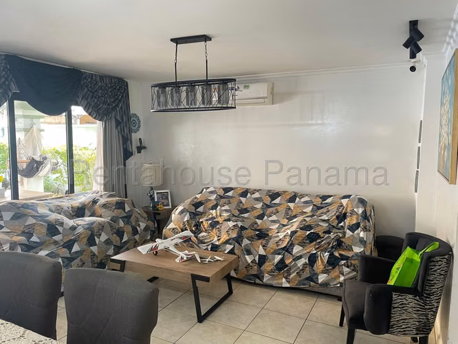 Venta de Casa en Brisas Del Golf, Villas del Golf (Solo Cliente Directo)