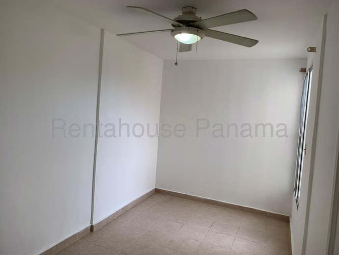 Venta de Casa en Condado del Rey Dorado Lakes NS