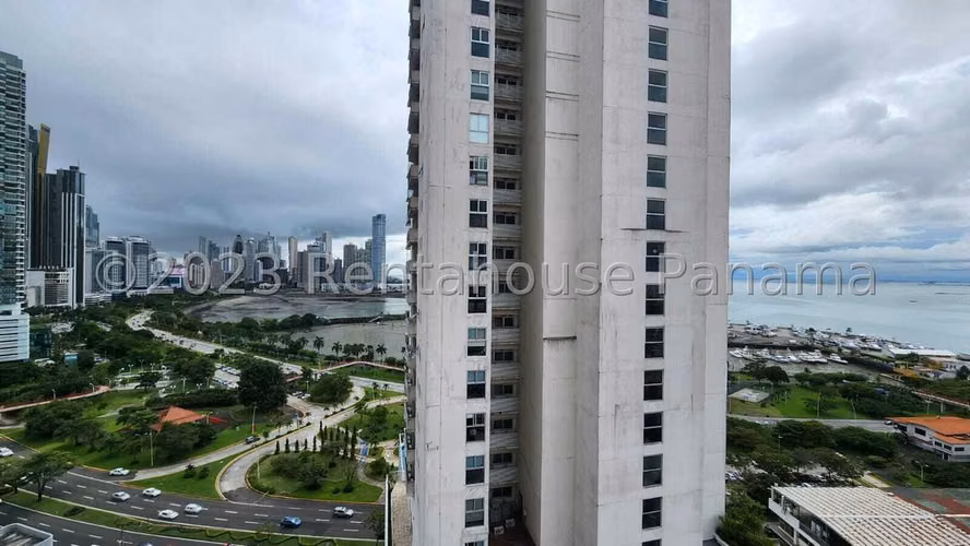 Alquiler de apartamento amoblado en PH Marina Terrace Bella Vista