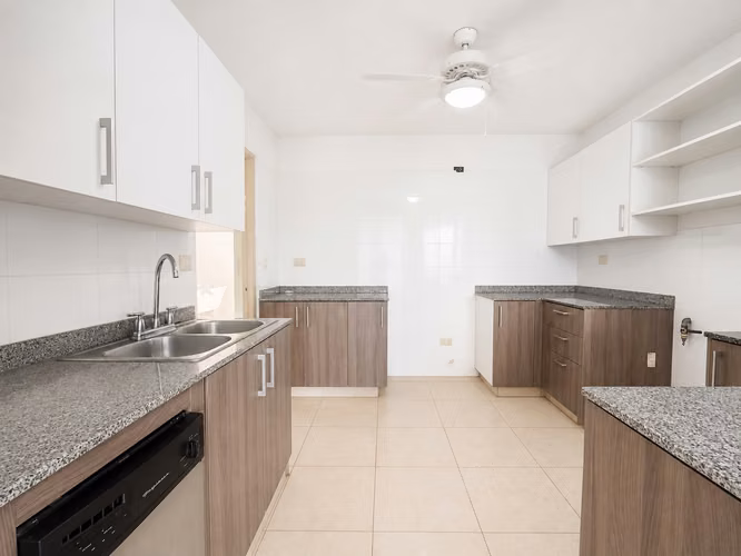 Alquiler de apartamento en Ph Costa View 27MVCH598