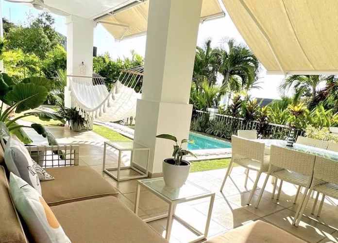 Apartamento con terraza y piscina en Bijao