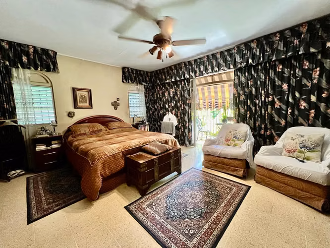 Venta de Casa de 2 niveles Hato Pintado Pueblo Nuevo - LH