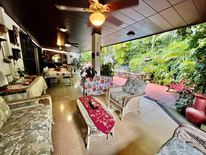 Venta de Casa de 2 niveles Hato Pintado Pueblo Nuevo - LH