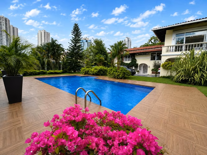 VENTA CASA LUJO ALTOS DEL GOLF 2514m² TERRENO PISCINA 2 VIVIENDAS MLD - Imagen 5