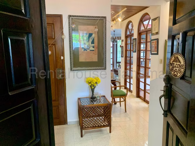 Casa en venta La Alameda 27YCG589