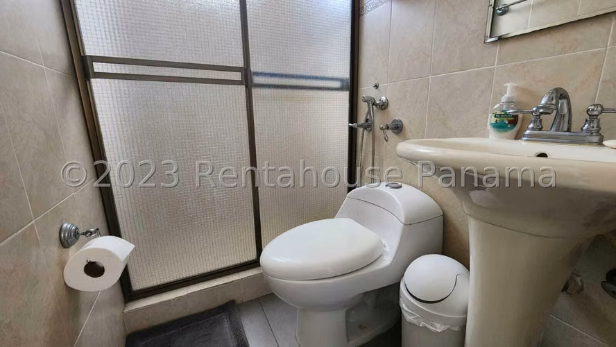 Venta de apartamento en Punta Pacifica AK